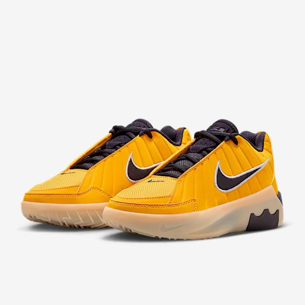 Brand New. Nike Lebron Witness 9 Big Kids Basketball Sneakers Yellow and Black